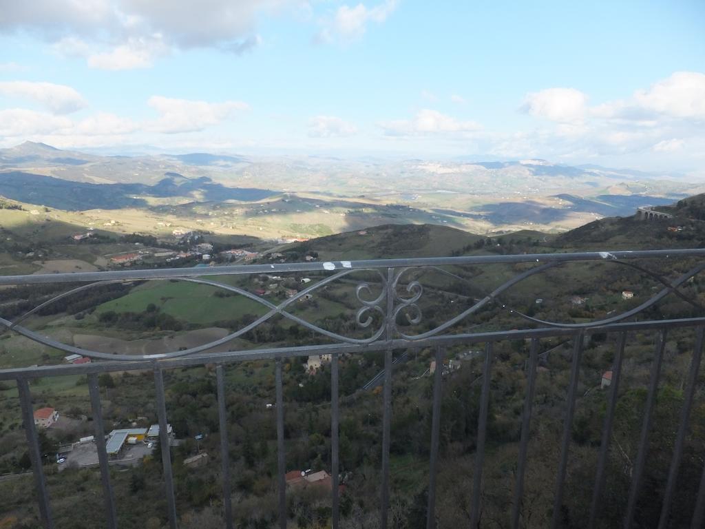 Una Casa Al Belvedere Enna Quarto foto